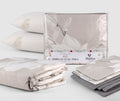 Set matrimoniale PERLA con completo letto floreale, trapuntino coordinato da 250×270 cm e due guanciali ARGANA da 800g