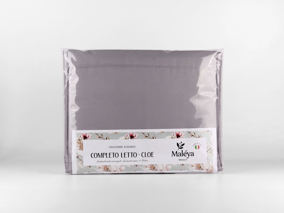 Completo letto CLOE a tinta unita, disponibile in diverse tonalità e taglie.