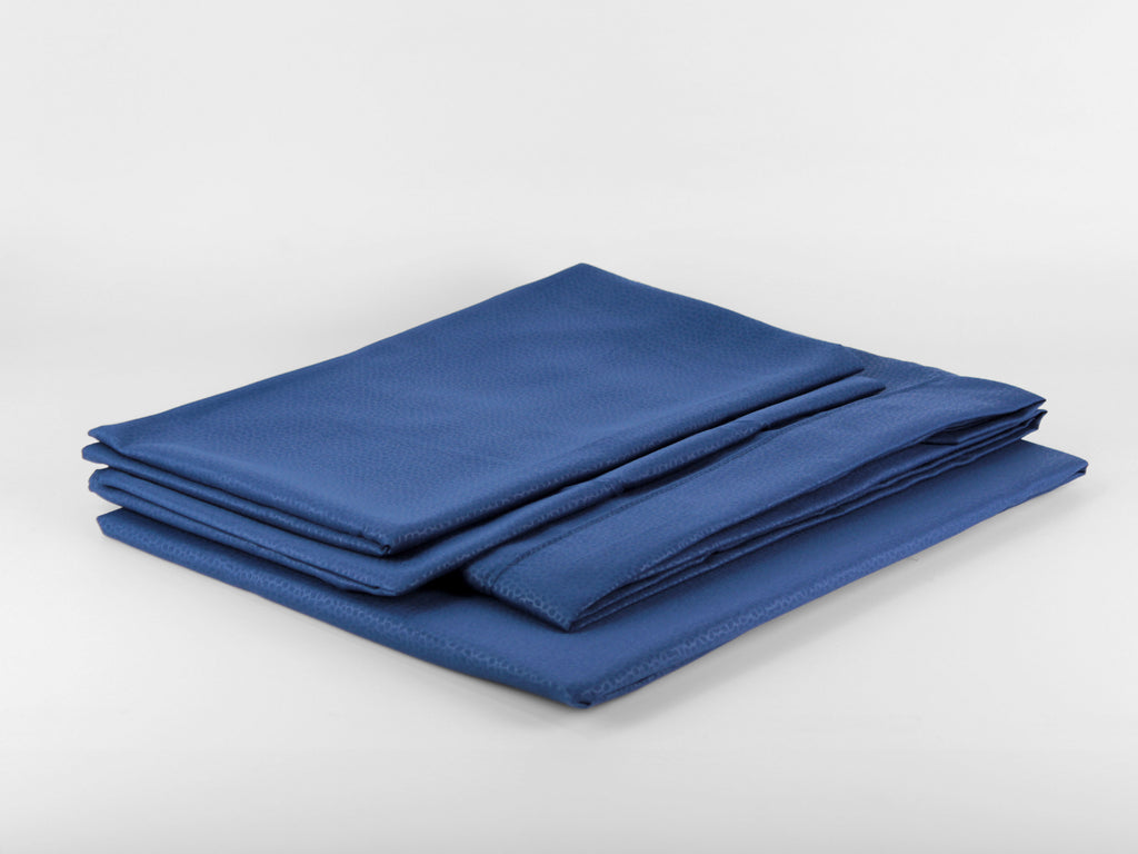 Completo letto CLOE a tinta unita, disponibile in diverse tonalità e taglie.