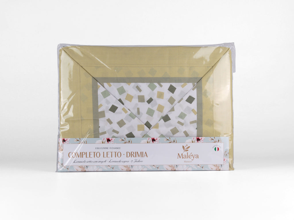 Completo letto DRIMIA PARTY con fantasia geometrica azzurra, verde acqua e grigia. Disponibile in diverse taglie.