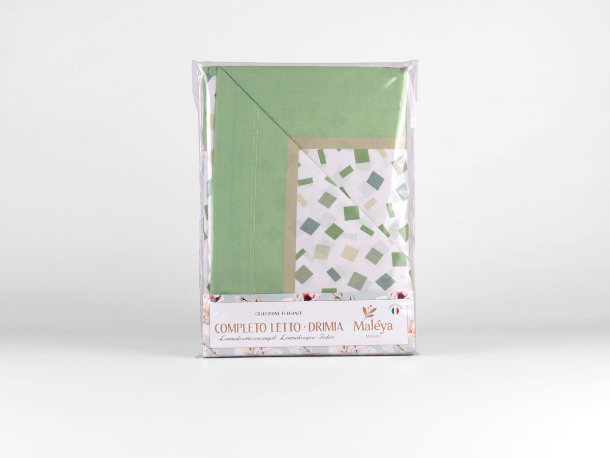 Completo letto DRIMIA PARTY con fantasia geometrica azzurra, verde acqua e grigia. Disponibile in diverse taglie.