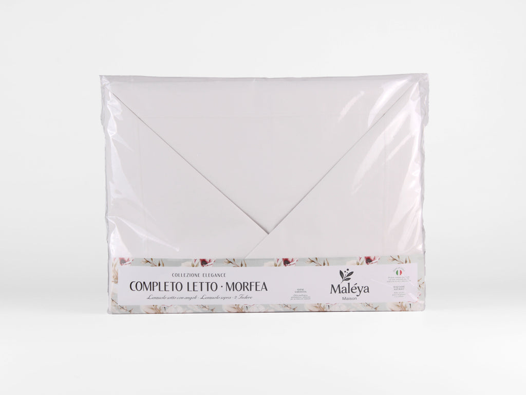 Completo letto matrimoniale MORFEA con lenzuolo sopra, lenzuolo sotto con angoli e due federe.
