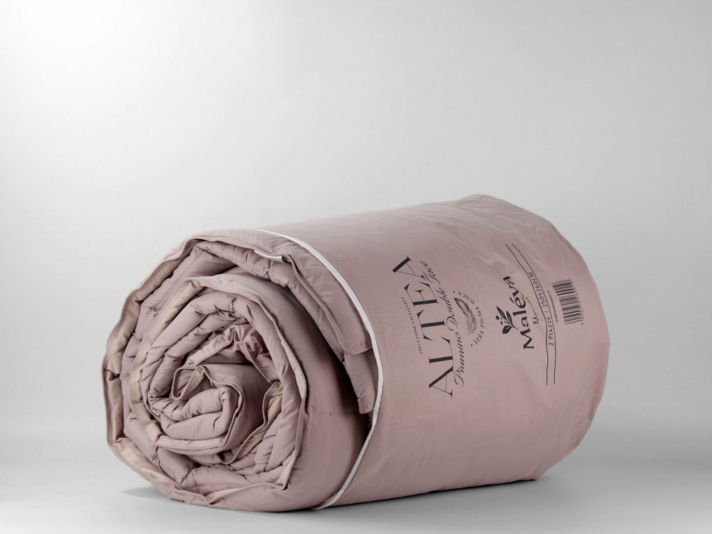 Piumone matrimoniale ALTEA double face da 250 × 260 cm con imbottitura in vera piuma d’oca.